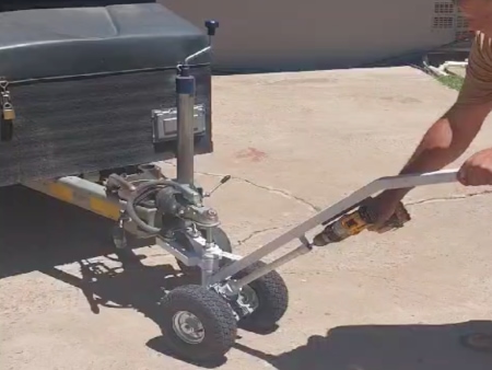 Attach Eazy Move, Moving a large caravan into a tight turn